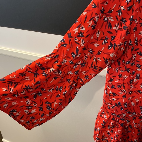Denver Hayes Red Flowy Top Size S - Picture 4 of 4